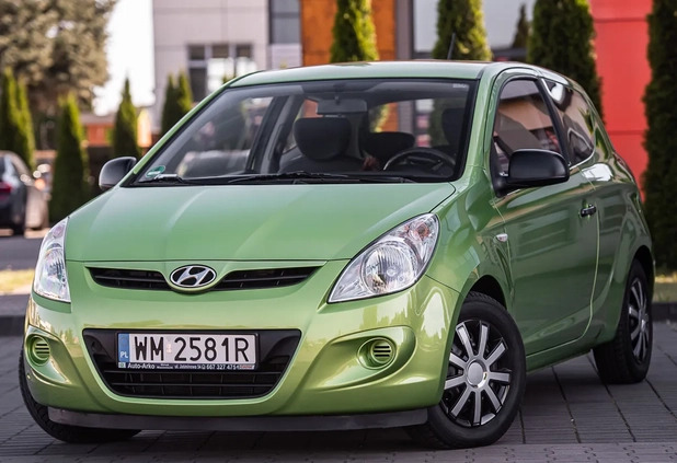 Hyundai i20 cena 13700 przebieg: 230000, rok produkcji 2010 z Radom małe 254